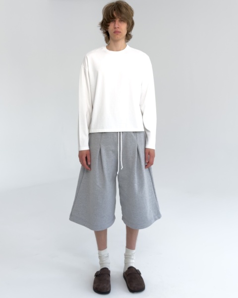 LONGSLEEVE BOXY KREMOWY
